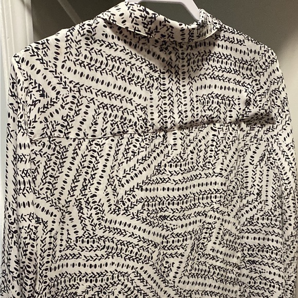 Cabi Printed Loose Button Down Blouse - Picture 5 of 7